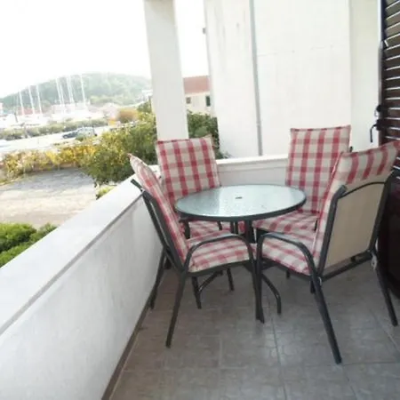 Apartamento In With Sea View, Balcony, Air Conditioning, Wifi 5153-2 Rogoznica (Sibenik-Knin)