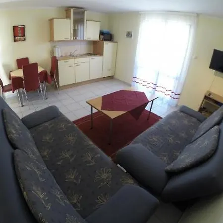 In With Sea View, Balcony, Air Conditioning, Wifi 5153-2