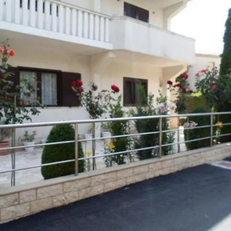 Apartment In With Sea View, Balcony, Air Conditioning, Wifi 5153-2 *